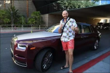 Kisah Hidup Tyson Fury,...