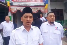 Resmi Daftar ke Partai...