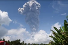Penampakan Gunung Ibu...