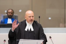 Ketua Jaksa ICC Hadapi...