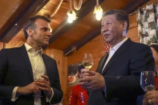 Diplomasi Minuman Cognac...