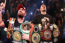 Tyson Fury vs Oleksandr...