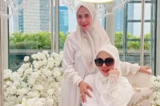 Kabar Duka, Kakak Perempuan...