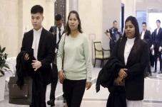 Pertempuran Hukum Ibu...
