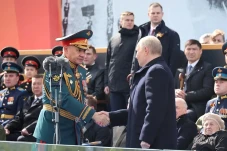 Mengapa Putin Copot...