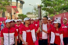 PDIP Lepas Pelari Pembawa...