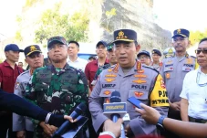Kapolri dan Panglima...