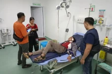 Polisi Buru Pengamen...
