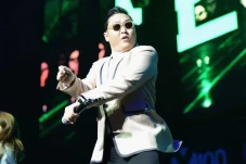 7 Lagu yang Membuat...
