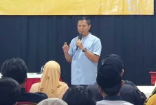 Maju Jadi Bakal Calon...