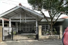 KPK Bakal Lelang 2 Rumah...