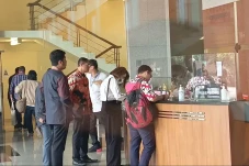 KPK Periksa Mantan Istri...