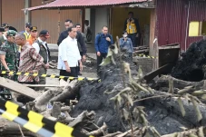 Cegah Banjir Lahar di...