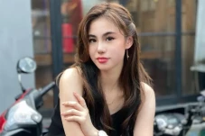 Selebgram Zoe Levana...
