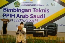 Unik, Petugas Haji Ini...