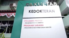 Perbandingan UKT Kedokteran...
