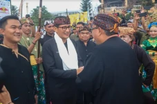 Sandiaga Uno Hadiri...