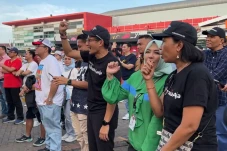 Sandiaga Uno Seru-seruan...