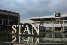 Perbedaan Jalur Reguler...