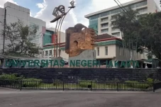 UKT UNJ 2024 Tidak Naik,...