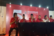 Adian Napitupulu: Jangan...
