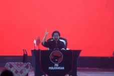 PDIP Tegaskan Posisi...