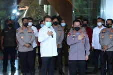 DPR Minta Kejagung dan...