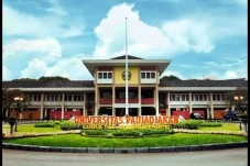 Unpad Buka 14 Prodi...