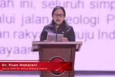 Puan Menangis saat Bacakan...