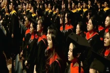 Wisuda ke-83 Untar,...