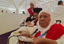 Mata Tak Bisa Melihat...