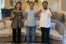 Sultan Najamudin, Ratu...