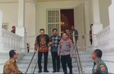 Menko Polhukam Gandeng...