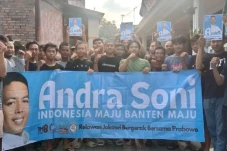 Relawan Jokowi Bergerak...