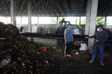 Pengolahan Sampah Berbasis...
