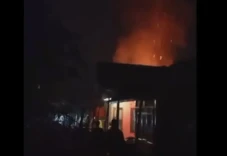 2 Lansia Tewas Terjebak...