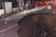 Amblas, Penampakan Akses...