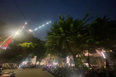 Crane Jatuh Timpa Rel...