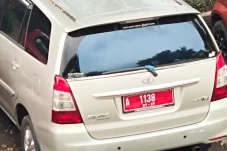 Parah! Mobil Dinas Setda...