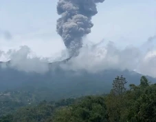 Gunung Marapi Sumbar...
