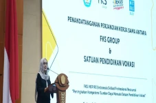 Kolaborasi dengan Industri,...