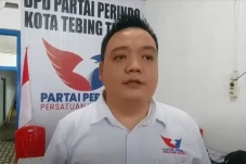Anthony Cahyadi Daftar...