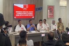 Dukung Airin, RK, Khofifah...