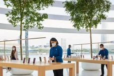 Apple Store Bakal Buka...