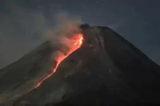 Dalam 2 Hari, 4 Gunung...