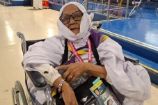 Nenek Halwiya Semangat...