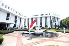 Kemensetneg Buka Lowongan...