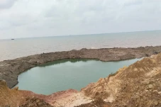 Mantan Pengacara Keluarga...