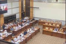 Tok! Komisi III DPR...