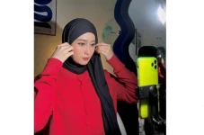 Keren! Nining, Konten...
